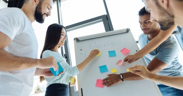 Defining Your Business Goals The First Step in Digital Marketing Strategy